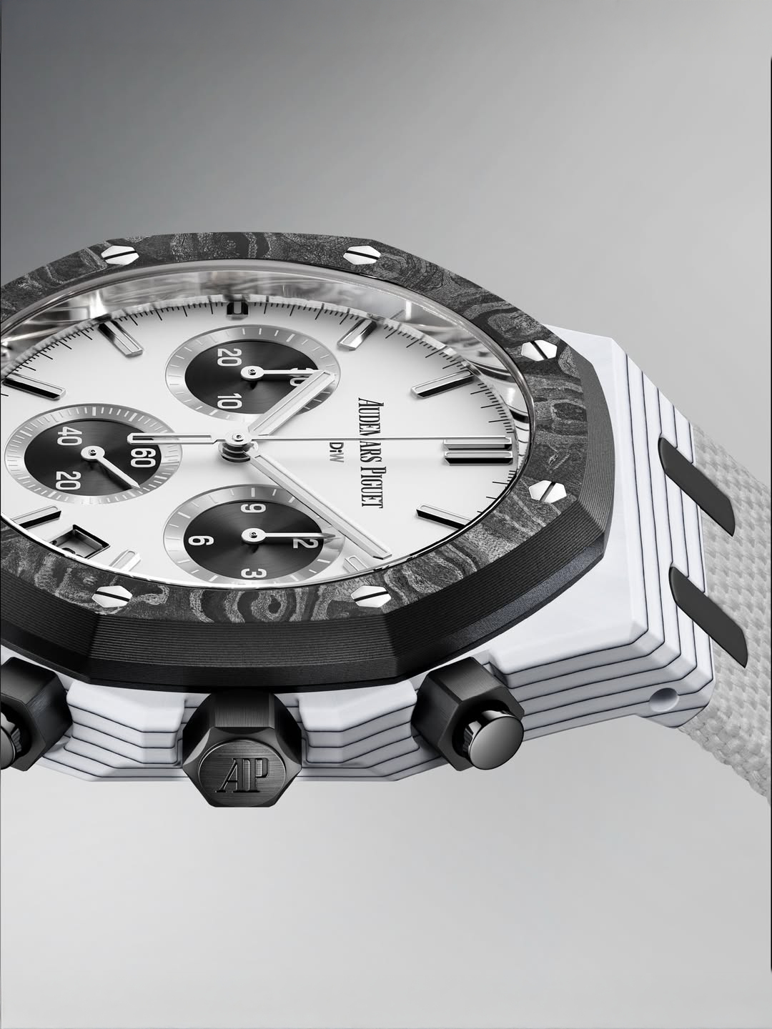 Audemars Piguet Royal Oak Chronograph CarboQuartz "BLACK & WHITE" 石英纤维 爱彼皇家橡树计时码表 26240 | WORLDTIMER