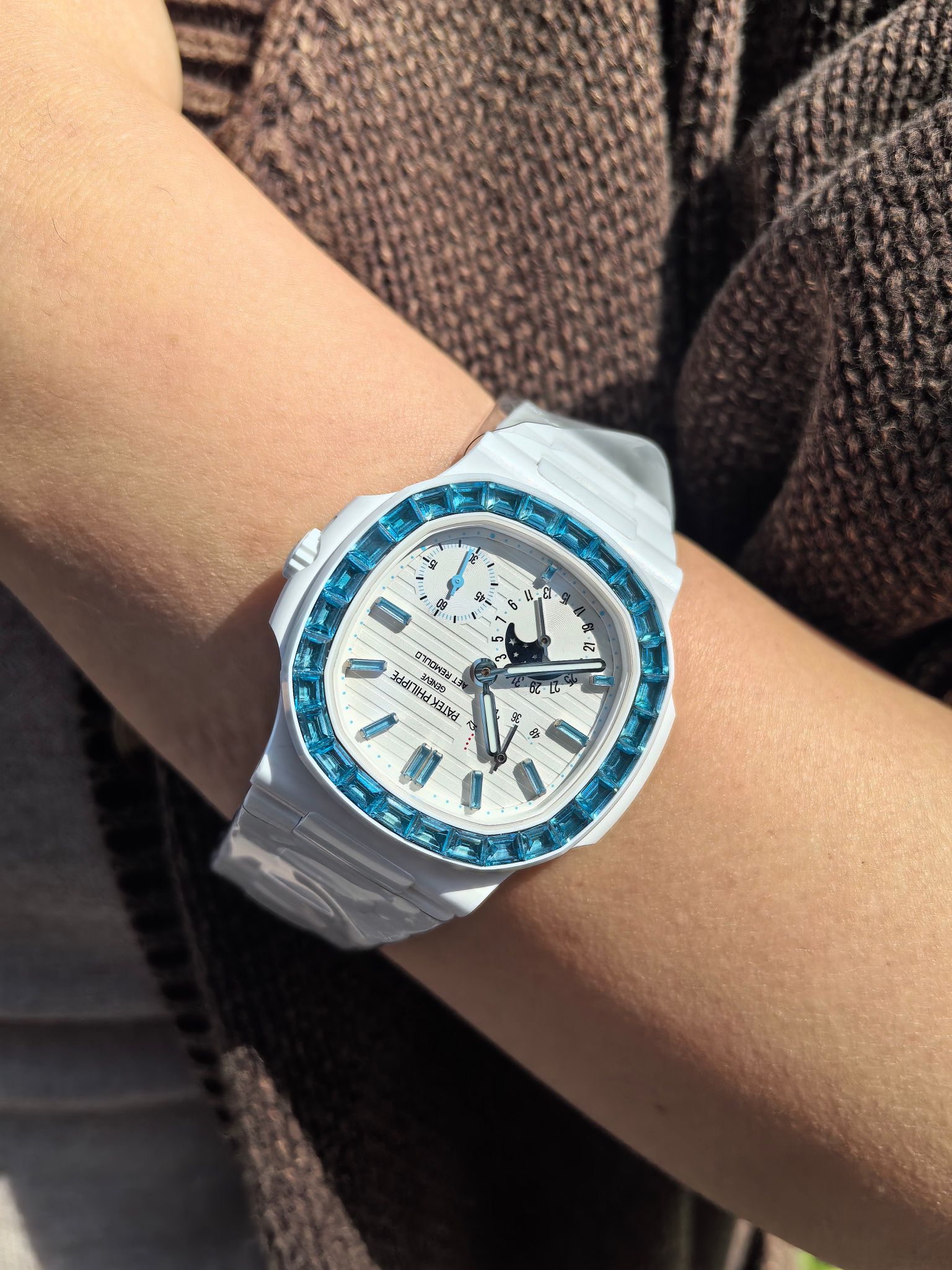 Patek 5712 Gemstone Ceramic AET Remould AETHER 百达翡丽 海蓝宝石 鹦鹉螺5712 AET Remould AETHER | WORLDTIMER