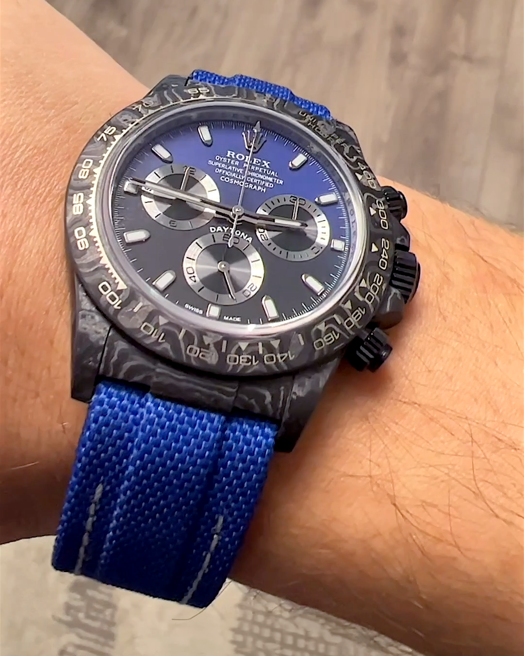 1-of-1 Two Tone Rolex Carbon Daytona 独一无二双色表盘 劳力士DiW 碳纤维迪通拿 | WORLDTIMER