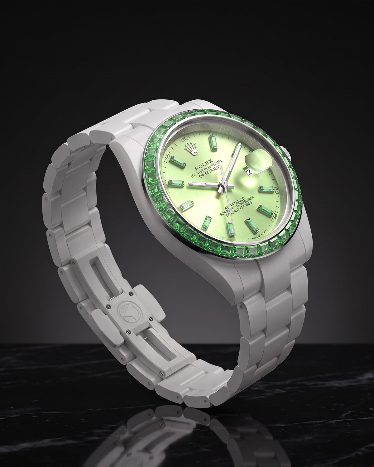 AET REMOULD TSAVORITE MISTY GREEN Rolex Datejust 首枚镶嵌天然宝石的白陶瓷 劳力士日志 EPOCH 系列 | WORLDTIMER
