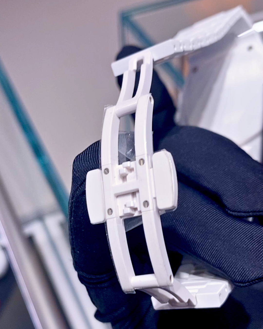 AET REMOULD’s New Folding Clasp Is Next‑Level Genius 工程学巅峰：AET REMOULD 全新折叠表扣震撼登场 | WORLDTIMER