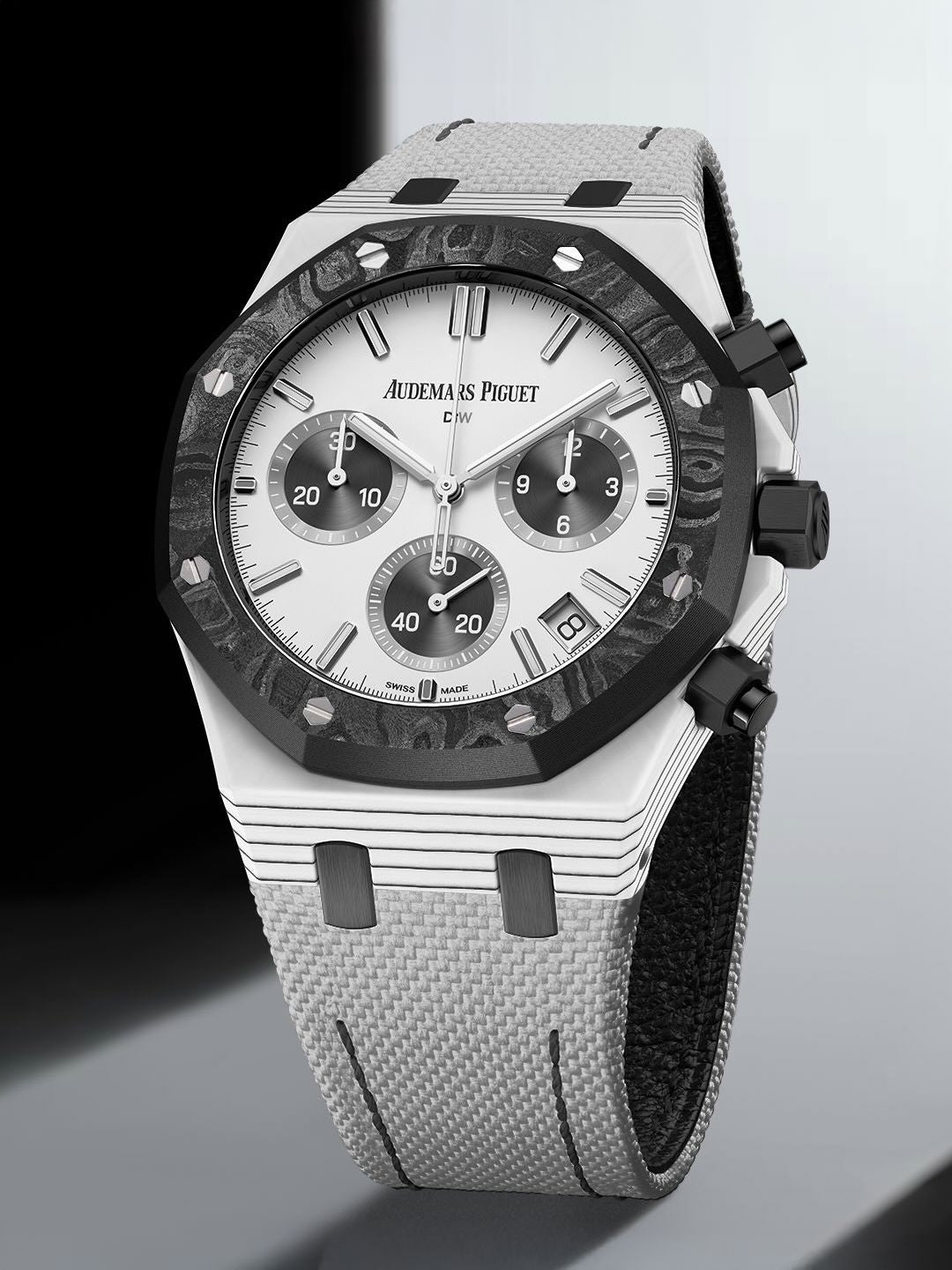 Audemars Piguet CarboQuartz Royal Oak Chronograph "BLACK & WHITE" (Retail: €104 990)