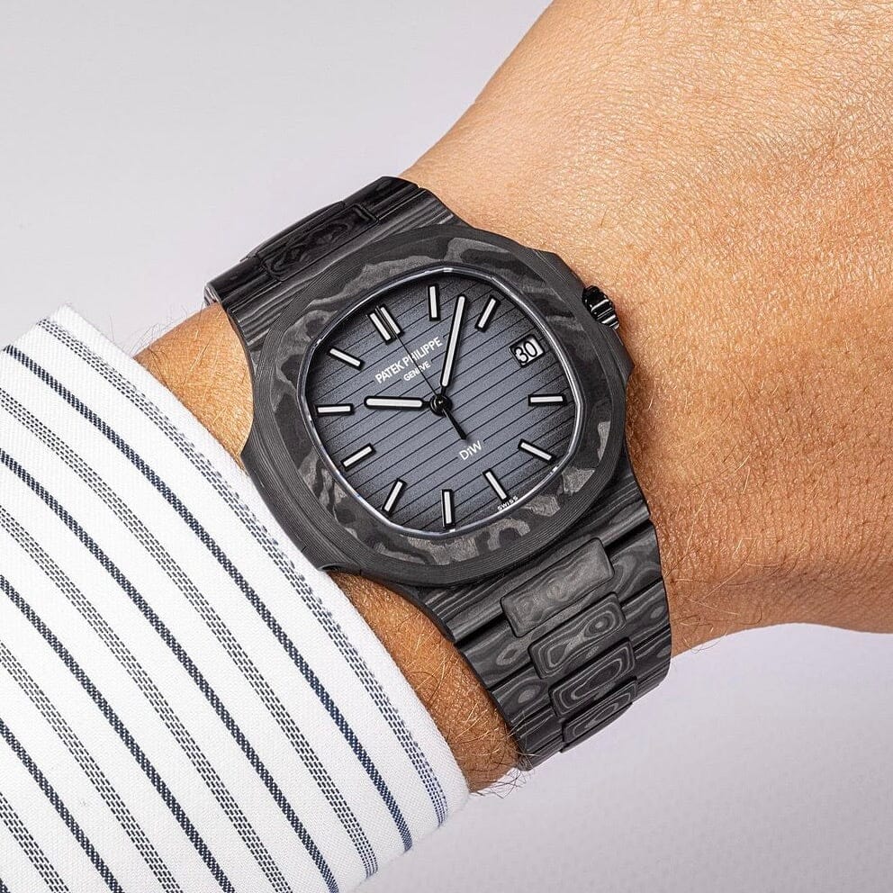 Patek Philippe Nautilus DiW ALL CARBON GRIS NTPT碳纤维百达翡丽鹦鹉螺 5711 | WORLDTIMER