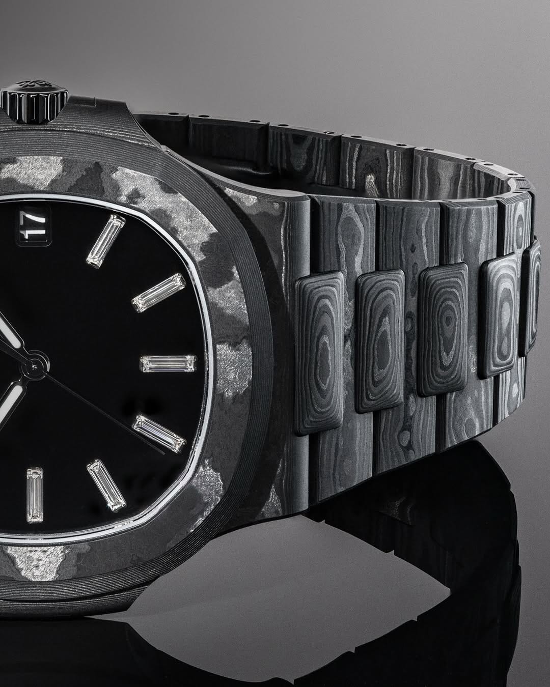 DiW Patek Philippe Nautilus BLACK GRAIL DIAMOND MARKERS 百達翡麗Nautilus 金鷹5711 全碳纖維鑽石刻度 | WORLDTIMER