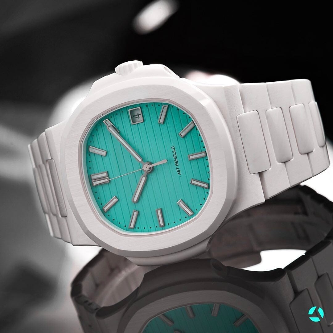 AET REMOULD Patek Philippe Nautilus "LEFKADA BLUE" 5711 Tiffany Blue 百達翡麗 金鷹5711 Tiffany | WORLDTIMER