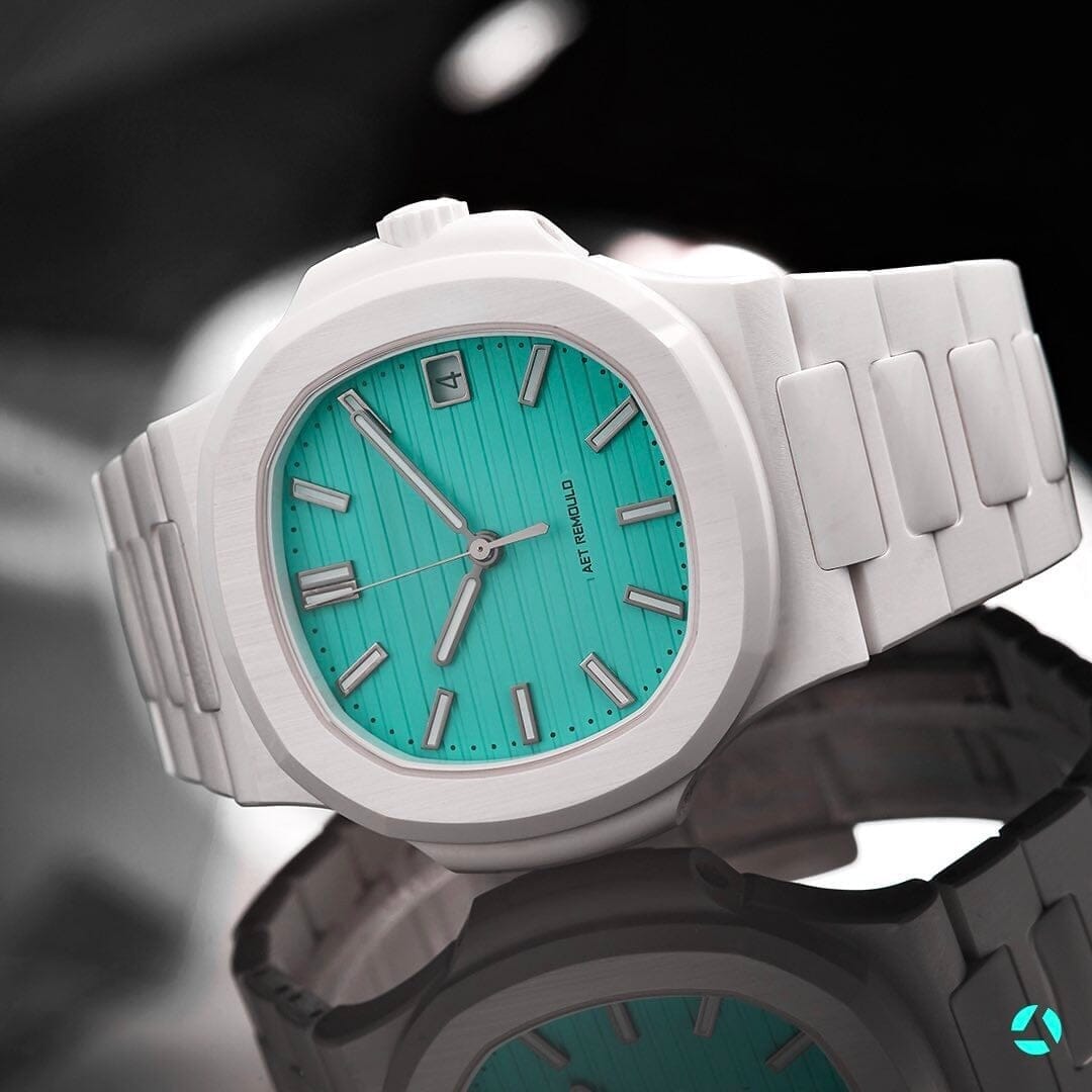 AET REMOULD Patek Philippe Nautilus "LEFKADA BLUE" 5711 Tiffany Blue 百達翡麗 金鷹5711 Tiffany | WORLDTIMER