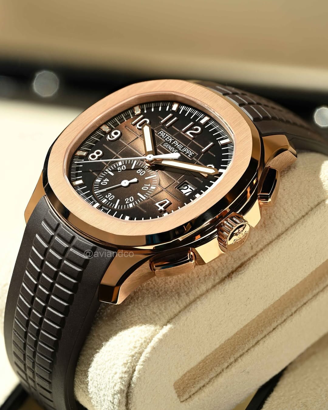 Patek Philippe Aquanaut 5968R Rose Gold Watch 百达翡丽Aquanaut 5968R-001 玫瑰金腕表 | WORLDTIMER
