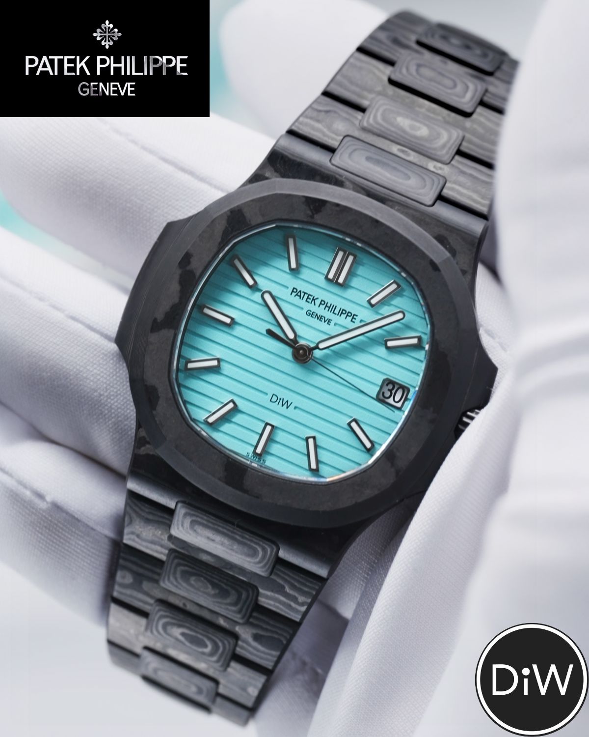 The Rarest All-Carbon Tiffany Patek Nautilus CELESTE 蒂芙尼蓝全碳纤维鹦鹉螺 5711 | WORLDTIMER