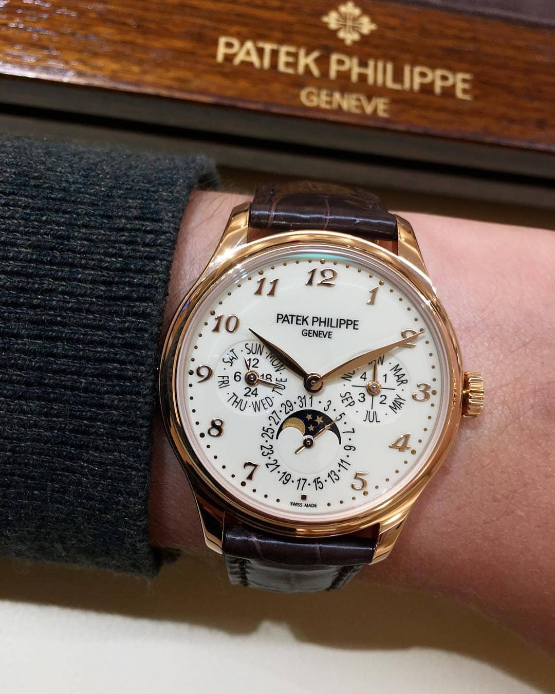 Patek Philippe [NEW] Grand Complication Perpetual Calendar 5327J (Retail:HK$653,600) | WORLDTIMER